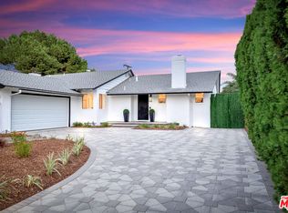 7618 Gazette Ave, Winnetka, CA 91306