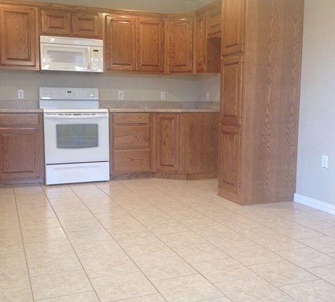 5th image of 2113 Reese Dr