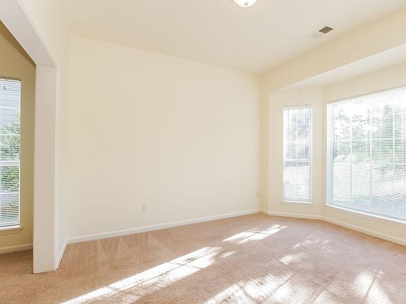 5th image of 12121 Cartgate Ln