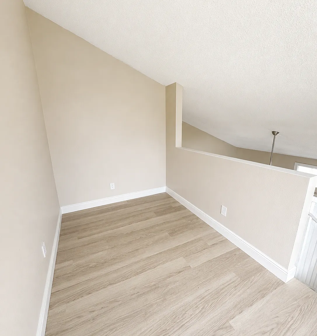 2 bed, 1200 sqft, $1,995 — Photo 4