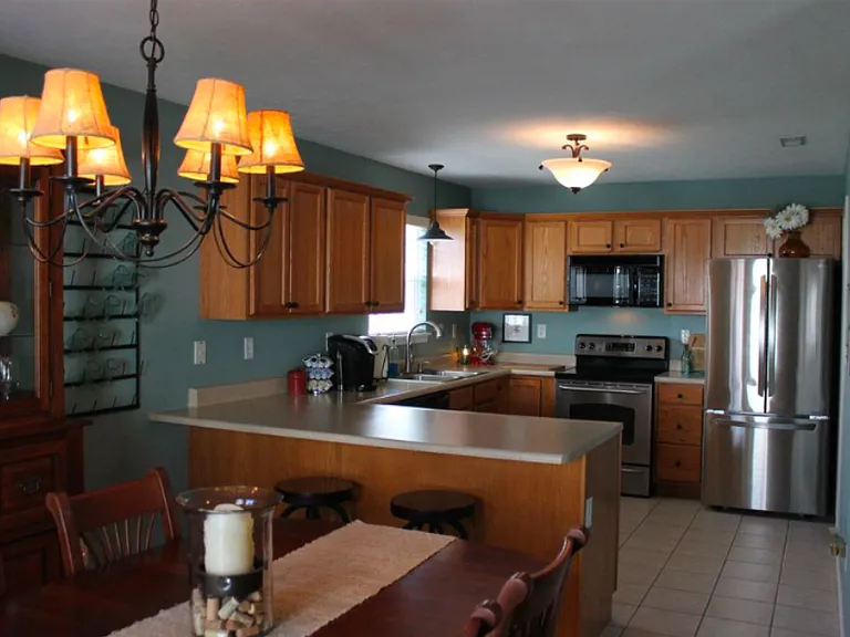 3765 Ellison Dr — Photo 4