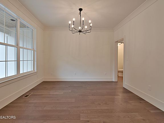 3rd image of 6615 Cherry Dr