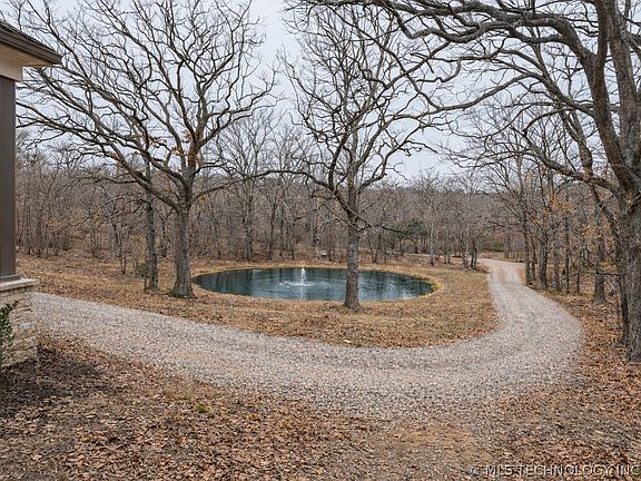 4th image of S 18th St