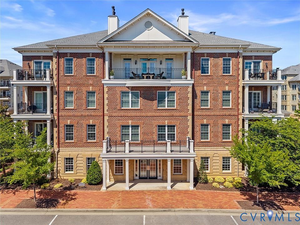 1st image of 250 Finial Ave Unit 4C