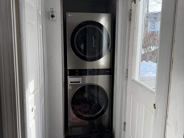 58 Mount Vernon St #1 — Photo 12