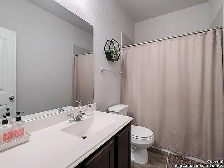 8909 Elizabeth Park — Photo 3