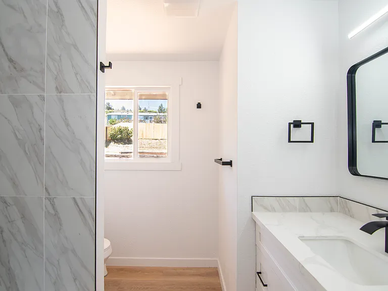 148 S Rogers Ave — Photo 12