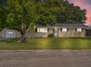 721 E Bedford Street E, Marshfield, MO 65706