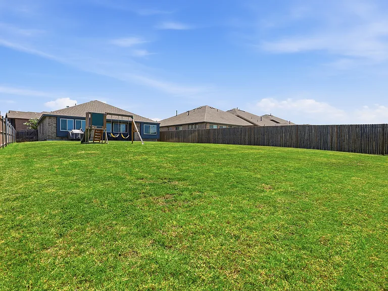 1032 Fairfax Dr — Photo 20