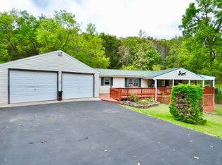51 Youngs Rd, Howard, PA 16841