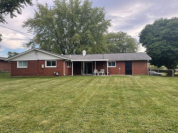 4th image of 1071 Landsdale Dr