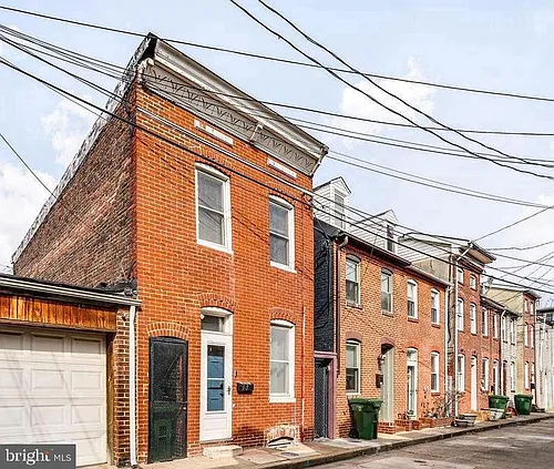 616 S Chapel St Photo 1