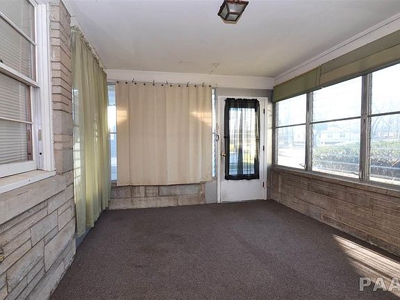 5th image of 1808 N Pierson Ave