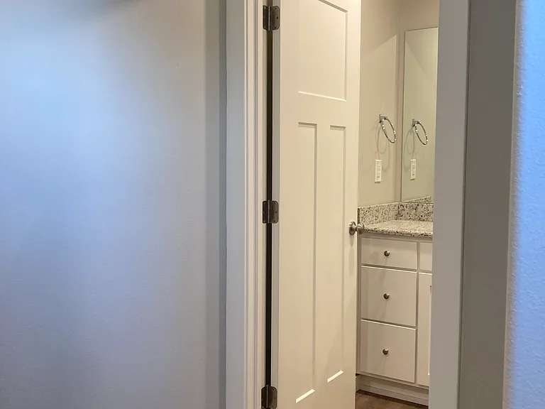 1000 S Brooks Ave #1002 — Photo 6