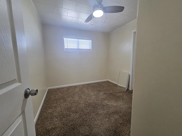 1226 Yale Ave #5 — Photo 6