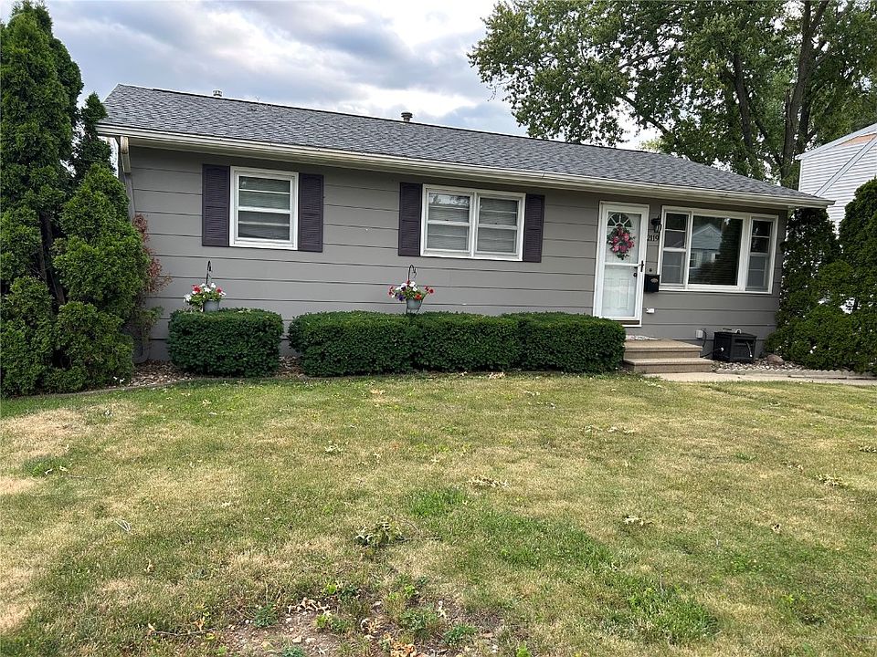 1st image of 2119 Richard Dr NE