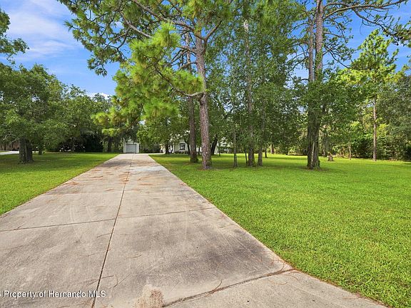5th image of 16702 Lemans Dr