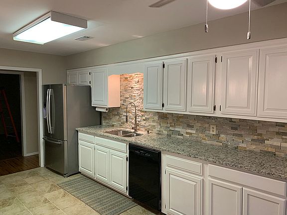 5th image of 14146 Dogwood Wc 2161 Dr