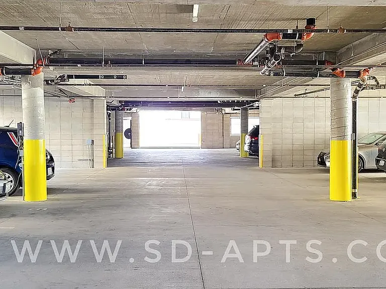 3953 1st Ave #T2 — Photo 15