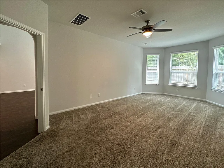 2611 Hoffman Ln — Photo 11