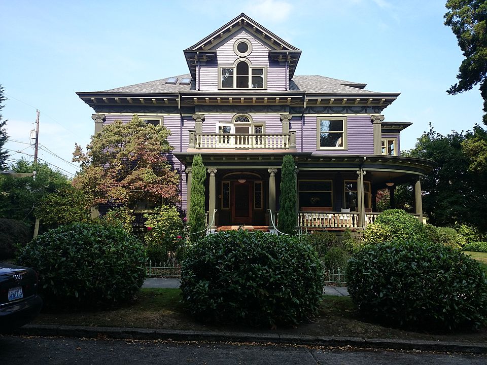 2nd image of 1620 E Prospect St