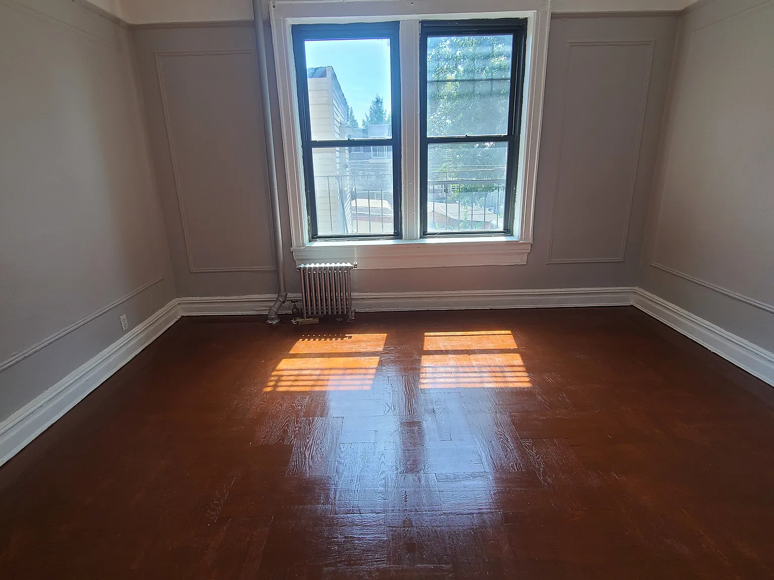 1 bed, 650 sqft, $1,900 — Photo 1