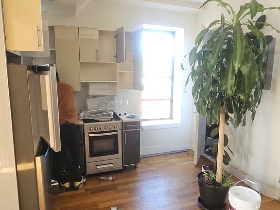 5th image of 38 Malcolm X Blvd APT 4