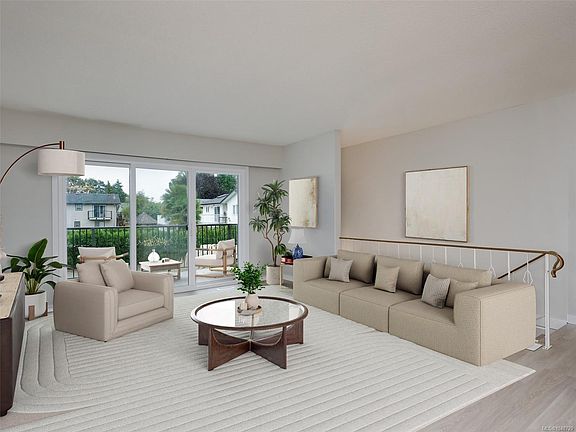 3rd image of 4468 Fairmont Pl