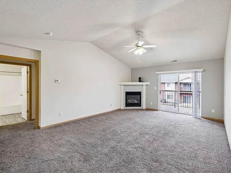 Northbrook Apartments — Photo 222