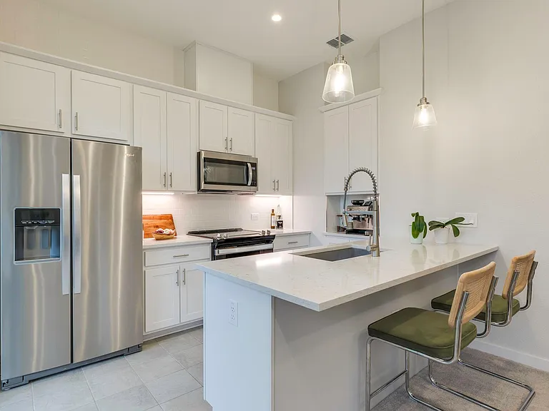 12001 Vista Parke Dr #1103 — Photo 5