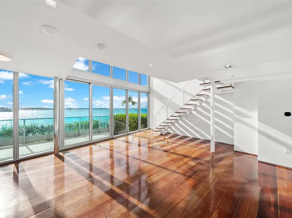 1331 Brickell Bay Dr, Miami, FL