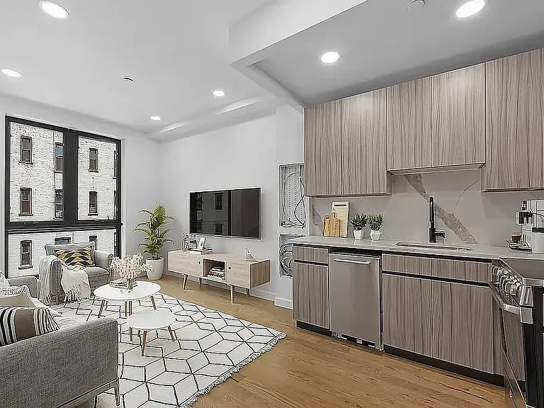 139 Meserole St #2B — Photo 3