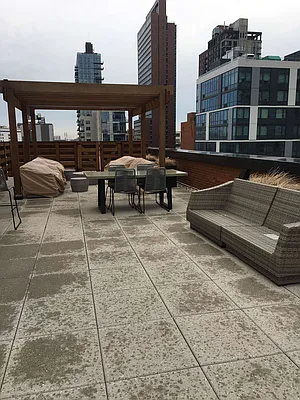 Rented by Voro New York | media 13