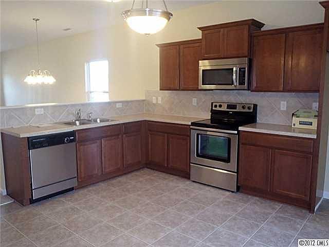 2nd image of 736 Sherman Ct #109