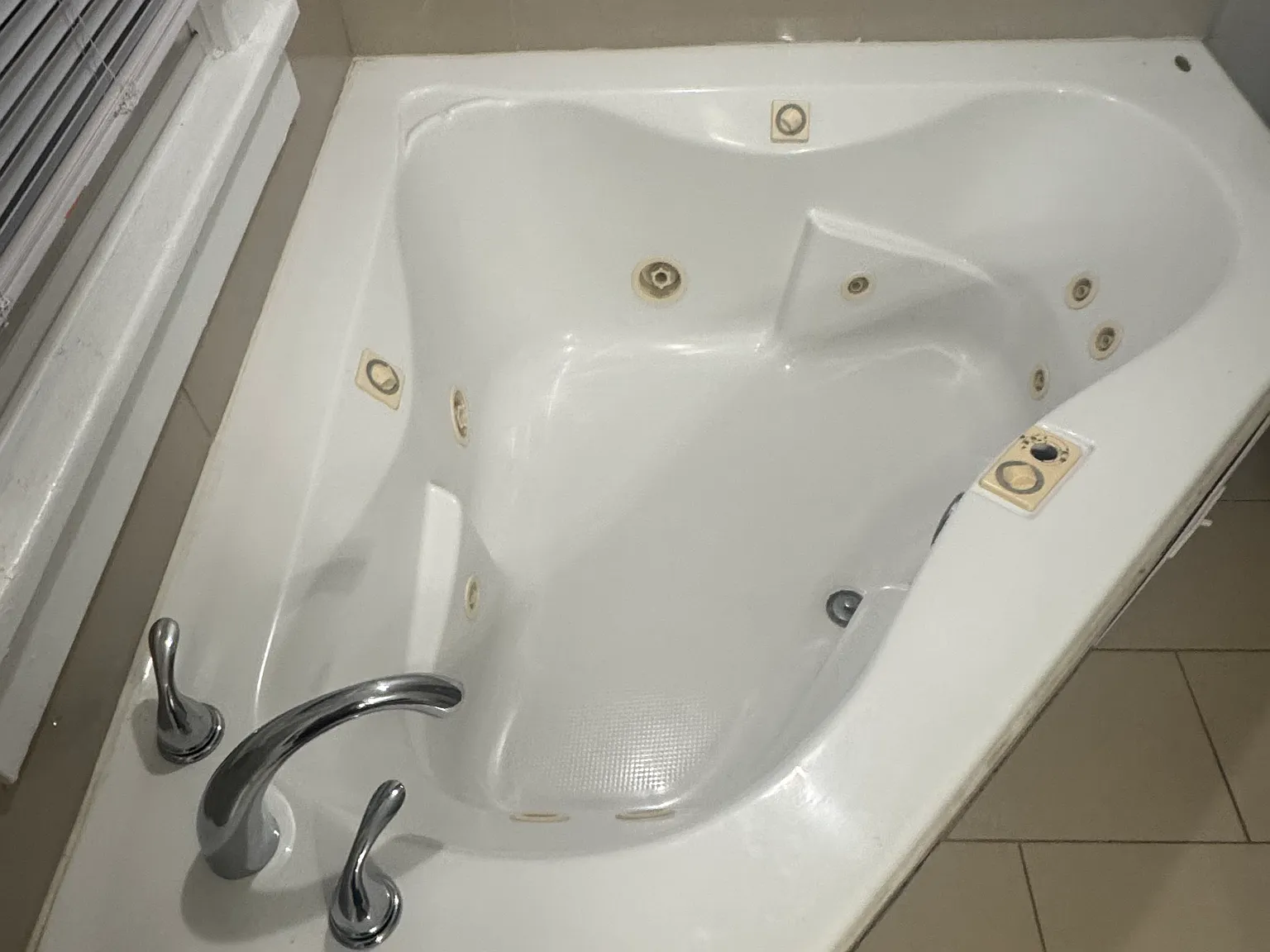 1 bed, 1500 sqft, $900 — Photo 2