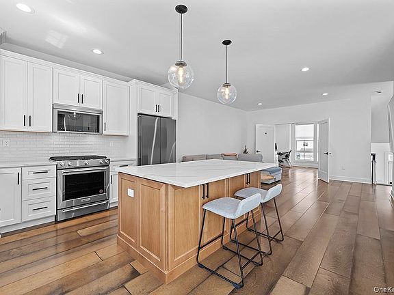 5th image of 3515 Bennington Drive