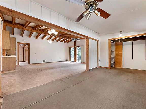 3rd image of 3034 Proctor Rd