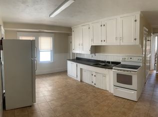 2 N Main St #2L, Webster, MA 01570