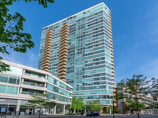 1720 Maple Ave APT 2170, Evanston, IL 60201