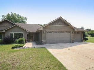 39007 Grand Ave, North Branch, MN 55056