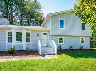 617 Summit Ridge Ct, Lawrenceville, GA 30046