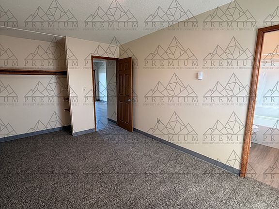 5th image of 1700 E 9th St APT 17