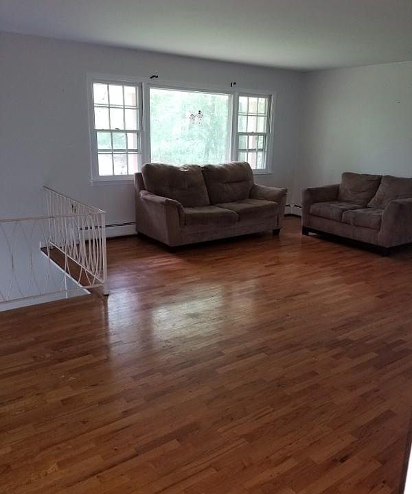 2nd image of 87 Ridge Rd