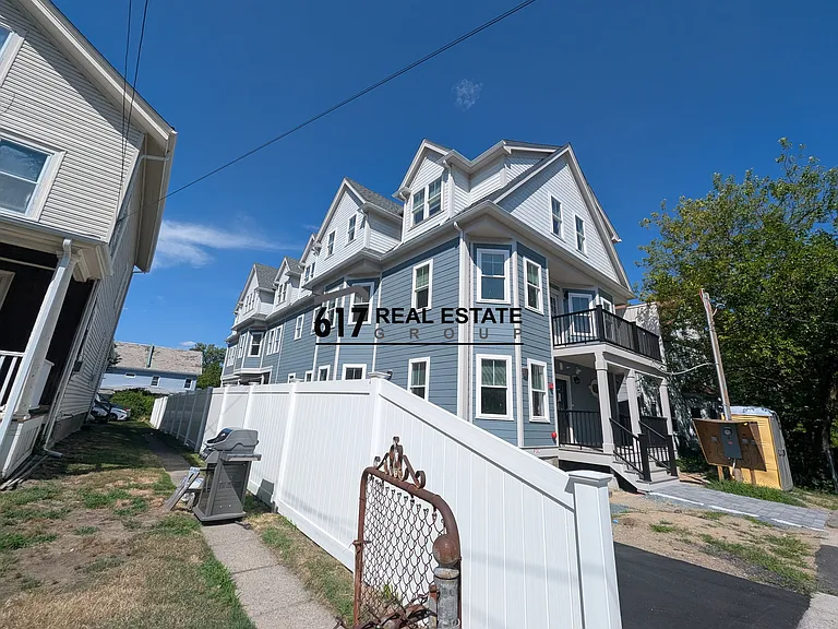 11 Holton St #2 — Photo 14