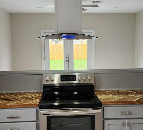 4th image of 105 Central Ave #1