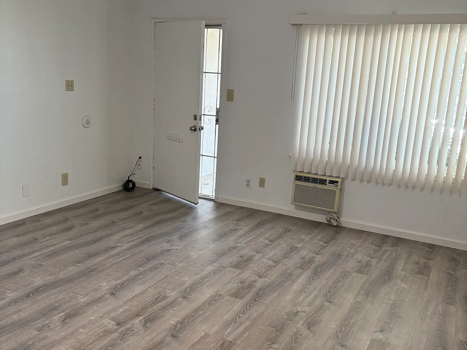 1512 Jefferson St — Photo 3