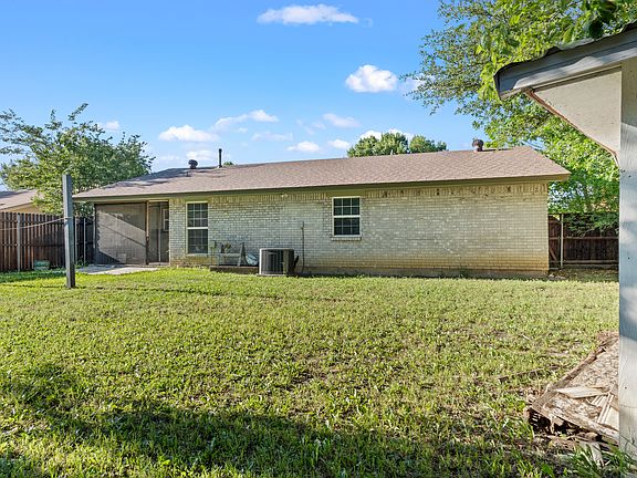 5th image of 404 Cavendish Dr