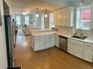 1110 Florence Ave #1, Evanston, IL 60202
