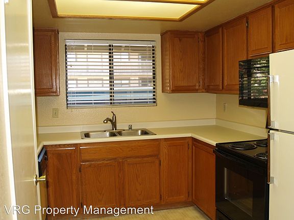 2nd image of 3039 Estepa Dr Unit D