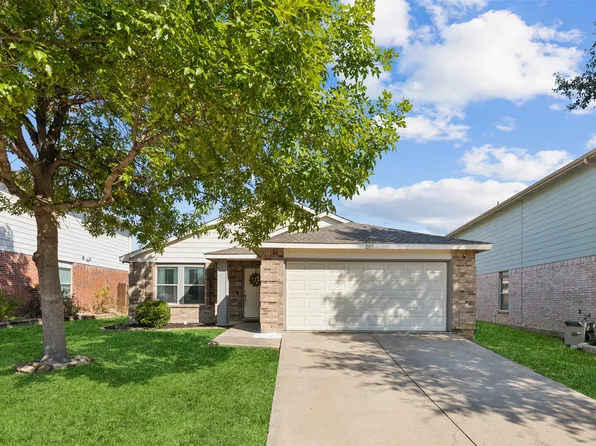 2317 White Pine Dr, Little Elm, TX 75068